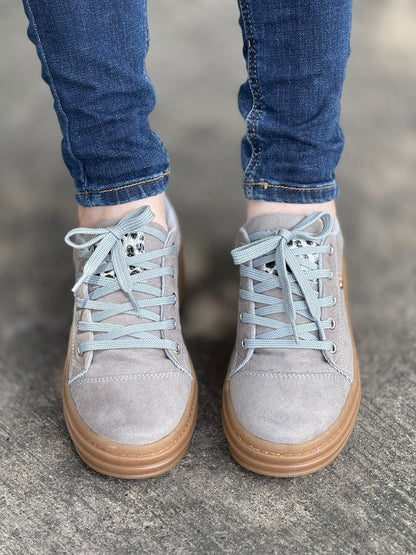gid://shopify/MediaImage/24532742701150